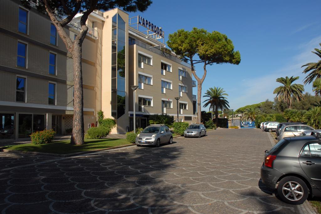 Grand Hotel L'Approdo Terracine Extérieur photo