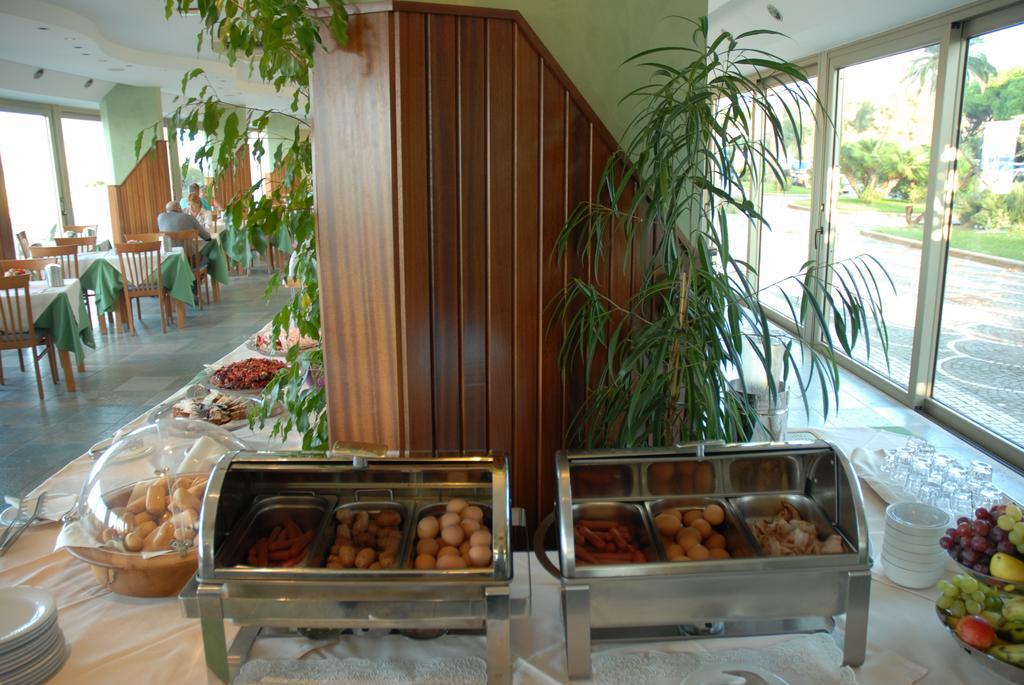 Grand Hotel L'Approdo Terracine Extérieur photo