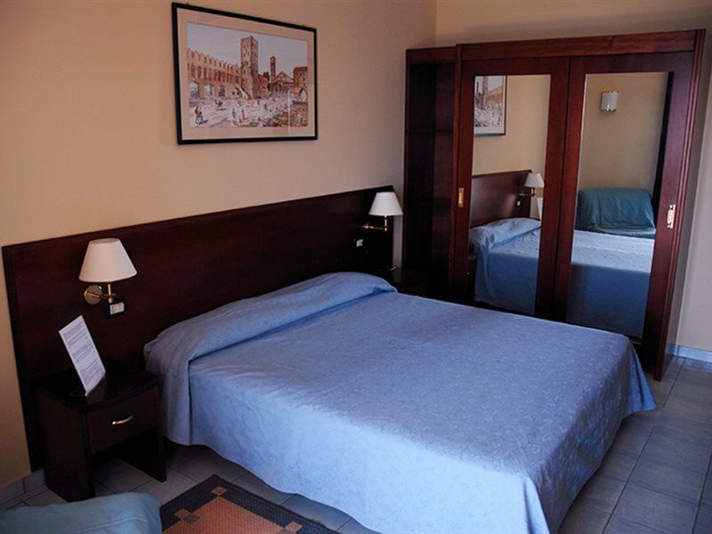 Grand Hotel L'Approdo Terracine Extérieur photo