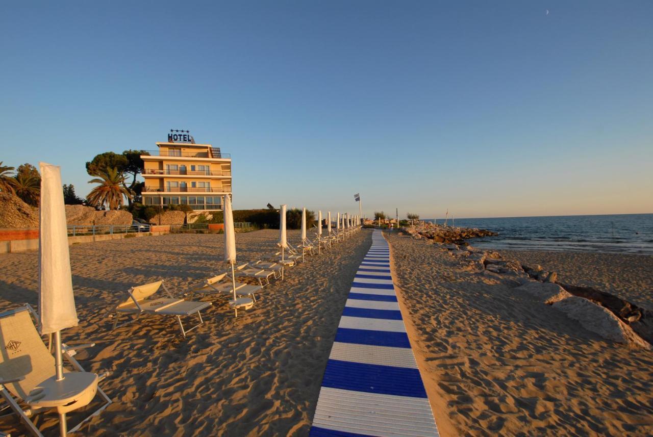 Grand Hotel L'Approdo Terracine Extérieur photo
